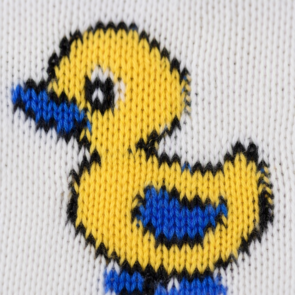 7GG Jacquard knit stitch close-up